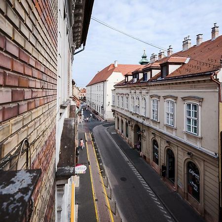 Gold Apartment - Győr Exteriör bild